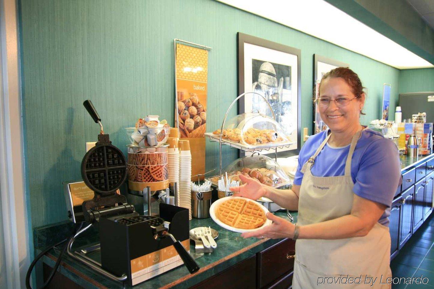 Hampton Inn By Hilton Clarksville Restaurant bilde